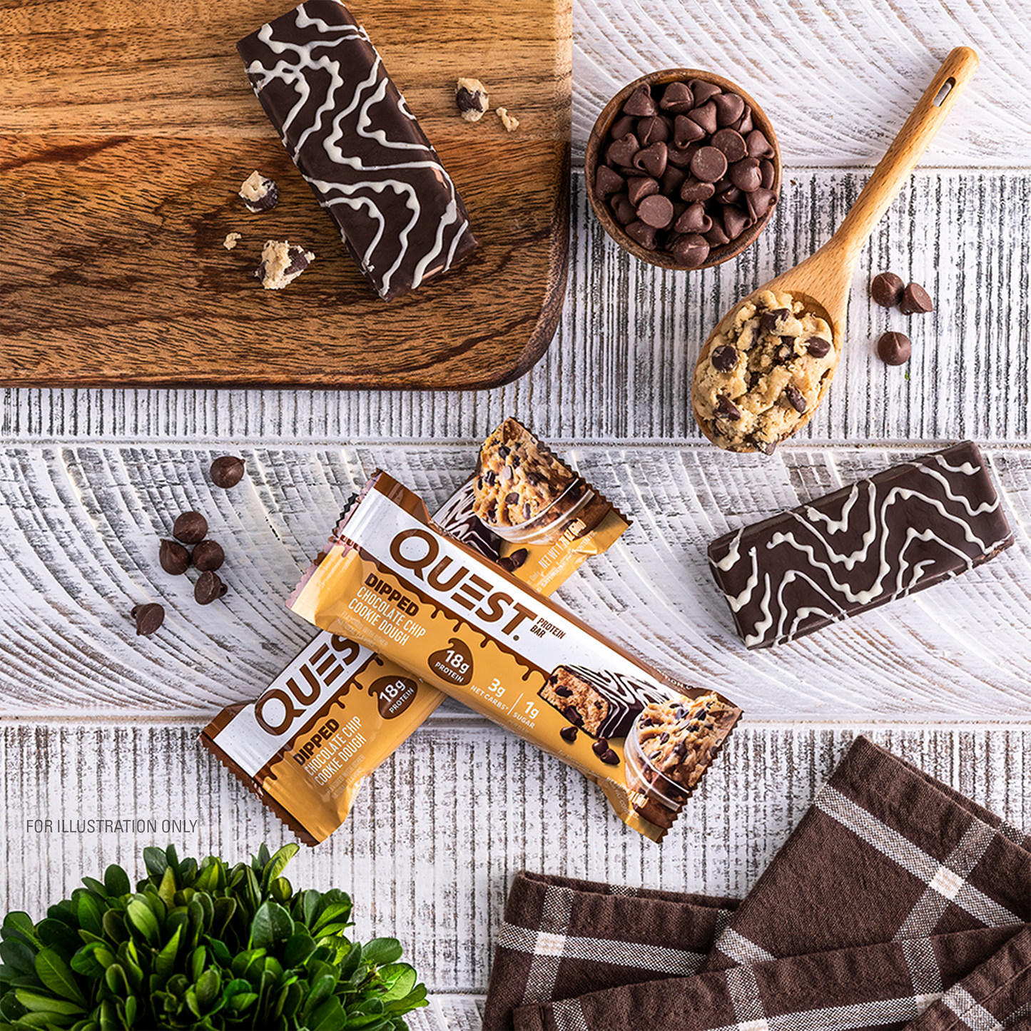dipped-chocolate-chip-cookie-dough-protein-bar-j8 qst-012268_dipped-chocolate-chip-cookie-dough-protein-bar_7.png