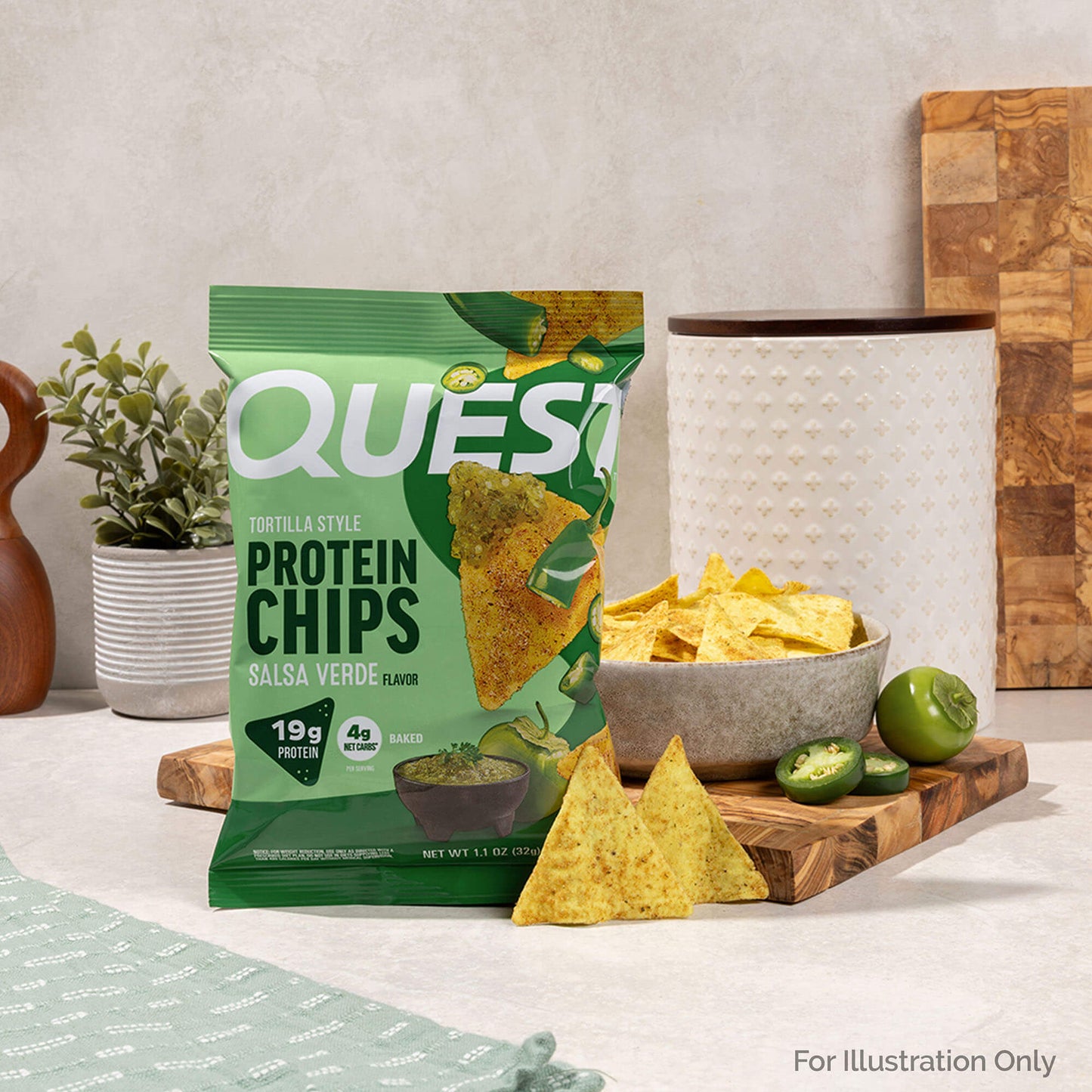 salsa-verde-tortilla-style-protein-chips-d4 qst-016419-salsa-verde-tortilla-style-protein-chips_5.jpg